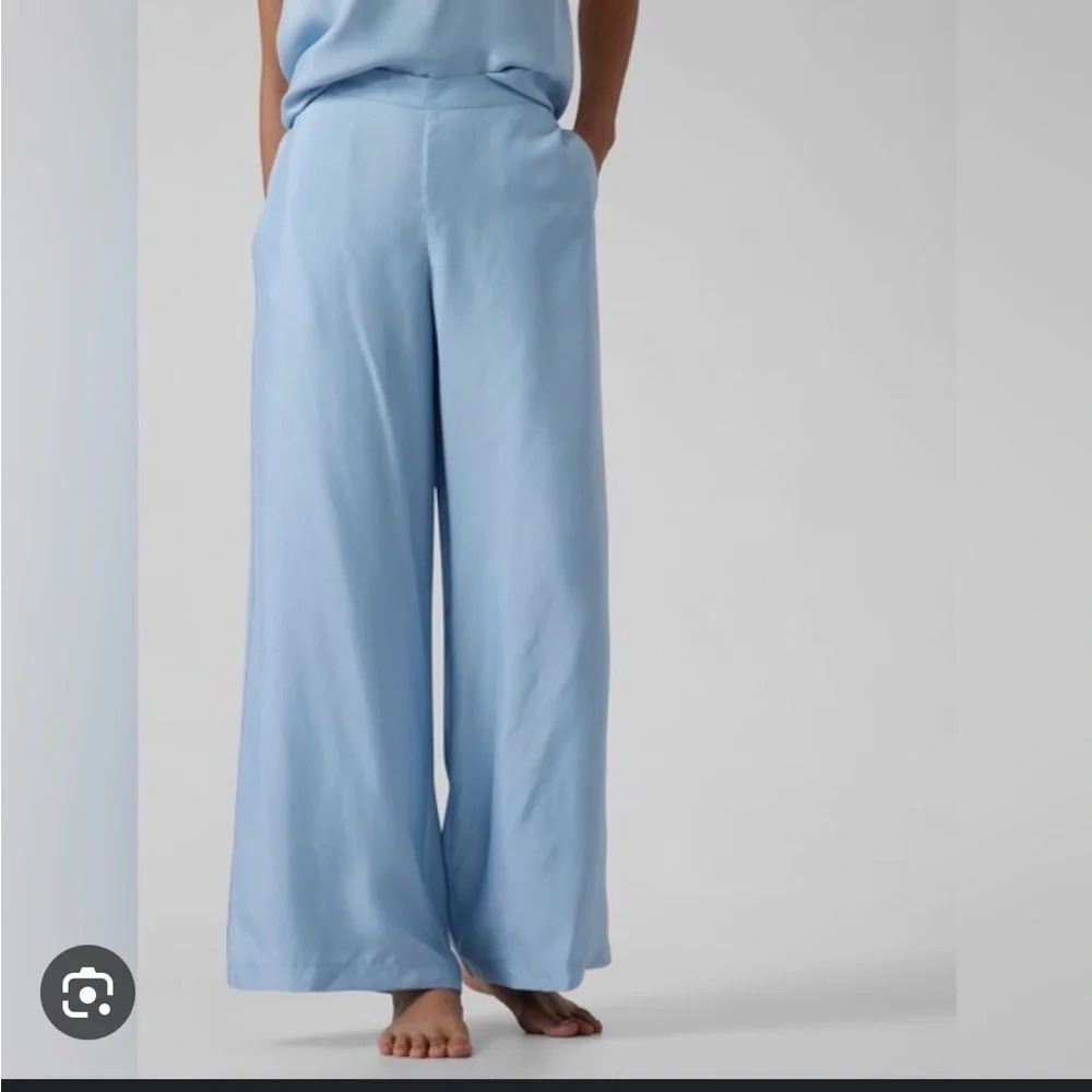 ATHLETA CALM COOL BLUE SATIN PAJAMA PANTS